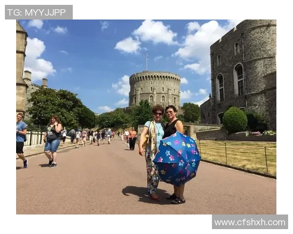 足球明星惊喜造访粉丝家中共度难忘时光引发热烈讨论 足球明星惊喜造访粉丝家中共度难忘时光引发热烈讨论